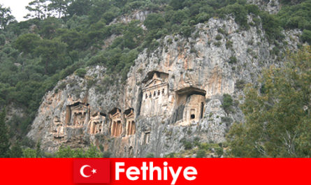 Ciudad de Fethiye en el suroeste de Turquía