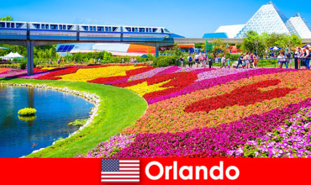 Orlando es la capital turística de los Estados Unidos con numerosos parques temáticos.