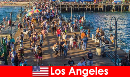 Guías turísticos profesionales para los mejores cruceros y recorridos en barco por Los Ángeles