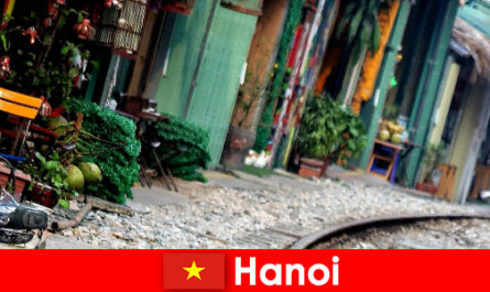 Hanoi es la fascinante capital de Vietnam con calles estrechas y tranvías