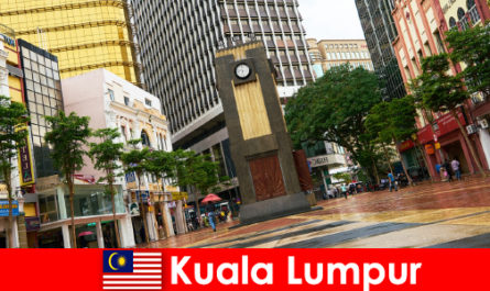 Kuala Lumpur es el centro cultural y económico del área metropolitana más grande de Malasia