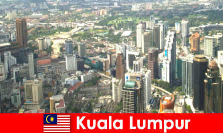 Kuala Lumpur en Malasia Los amantes de Asia vienen aquí una y otra vez