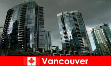 Para los extraños, Vancouver en Canadá es siempre un destino para imponentes edificios de gran altura.
