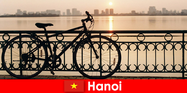 Viaje de descubrimiento de Hanoi en Vietnam con viajes acuáticos para turistas deportivos