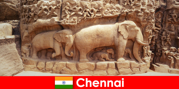 Los extraños están entusiasmados con los edificios culturales tradicionales en Chennai, India