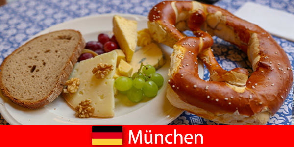 Disfrute de un viaje cultural a Alemania Múnich con cerveza, música, bailes folclóricos y cocina regional.