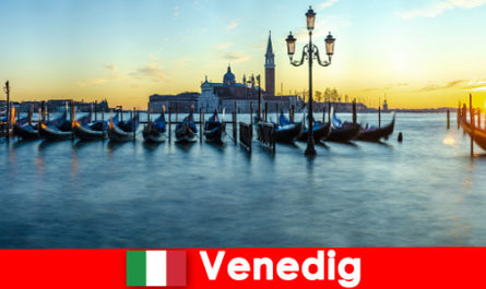 Luna de miel de ensueño para parejas en la ciudad flotante de Venecia Italia