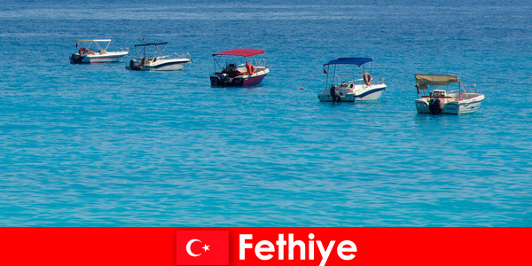 Turkey Blue Voyage y playas blancas esperan con nostalgia a los turistas en Fethiye para relajarse