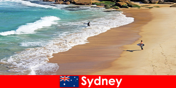 Los turistas de surf disfrutan de lo último en Sydney, Australia