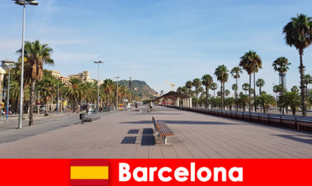 En Barcelona, ​​España, los turistas encontrarán todo lo que deseen.