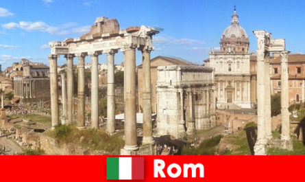 Tours en autobús para huéspedes europeos a las antiguas excavaciones y ruinas de Roma, Italia