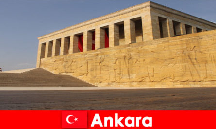 Un paseo para invitados extranjeros a través de la historia antigua de Ankara Turquía