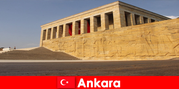 Un paseo para invitados extranjeros a través de la historia antigua de Ankara Turquía