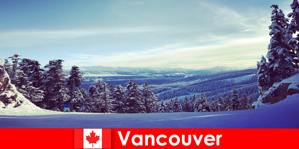 Vacaciones de invierno en Vancouver, Canadá, con diversión de esquí para la familia viajera