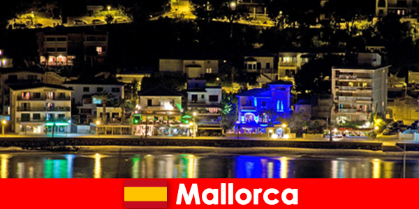 España Mallorca Extraños de fiesta hasta la noche con prostitutas privadas