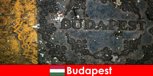 Viaje a Europa para vacacionistas para ir de compras en Budapest Hungría