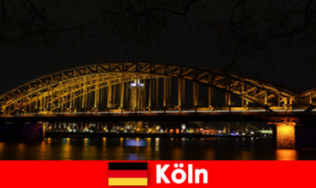 Fiesta de acompañantes de Alemania Colonia para noches íntimas e imaginativas en clubes
