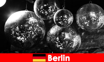 Escort Berlín Alemania Los vacacionistas aman a las prostitutas profesionales