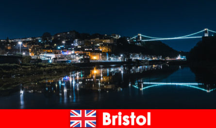 Pub crawl y música en vivo en los mejores pubs de la ciudad de Bristol Inglaterra