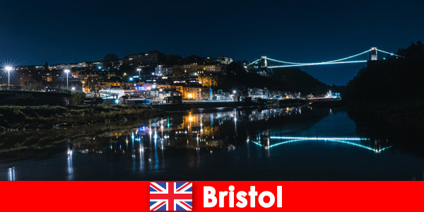 Pub crawl y música en vivo en los mejores pubs de la ciudad de Bristol Inglaterra