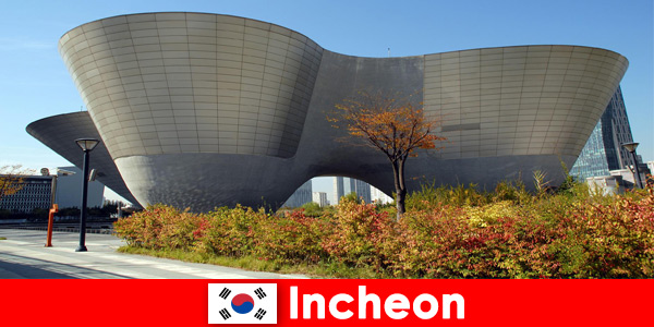 Los extranjeros quedan impresionados por la modernidad y las antiguas tradiciones en Incheon Corea del Sur