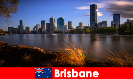 Explora el clima templado y los fantásticos lugares de Brisbane, Australia, como turista