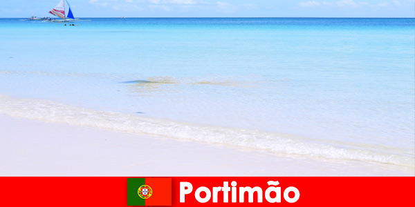 Fantásticas playas en Portimão Portugal para relajarse después de largas noches de fiesta