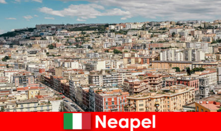 Recomendaciones e información para Nápoles, la ciudad costera de Italia