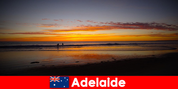 Grandes playas en Adelaide Australia completan la noche