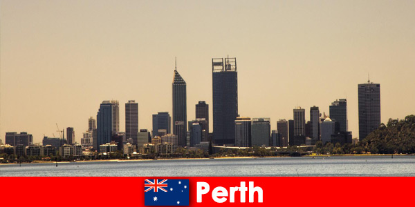 En Perth, Australia, los turistas pueden encontrar consejos gratuitos sobre restaurantes y alojamiento