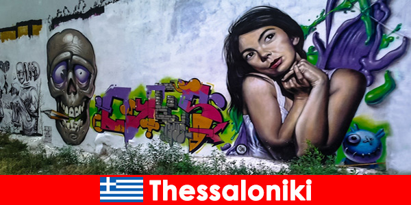 Las galerías callejeras con graffiti son populares en Tesalónica Grecia