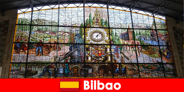 Las bellezas arquitectónicas esperan a los jóvenes visitantes de España Bilbao