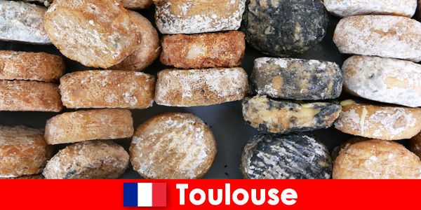 Los turistas experimentan un viaje culinario alrededor del mundo en Toulouse Francia