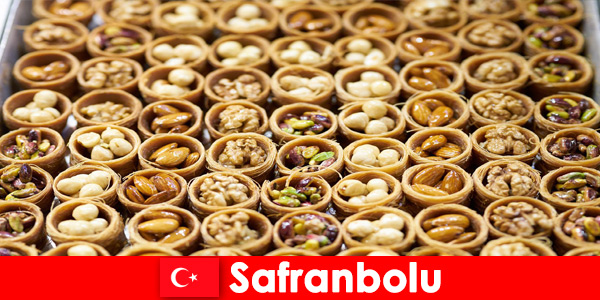 Postres elaborados y variados endulzan las vacaciones en Safranbolu Turquía