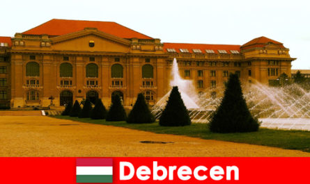 Viajes económicos con mochila y compañía en Hungría Debrecen