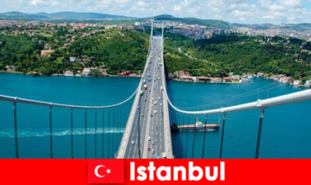 Estambul con su mar, Bósforo e islas es una de las ciudades más bellas de Turquía