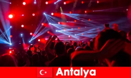 Vida nocturna en Antalya Prepárate para la fiesta y descubre los mejores lugares